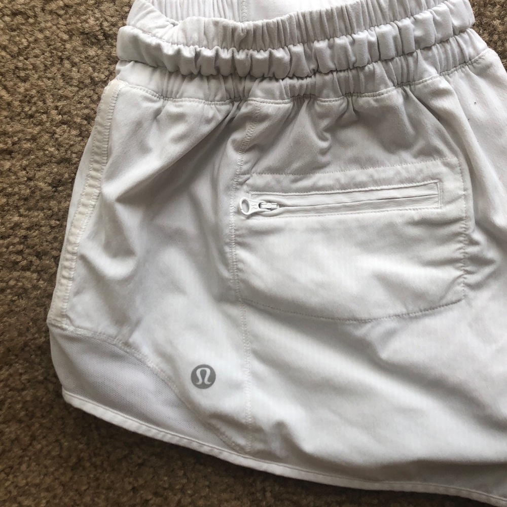 lulu lemon white running shorts